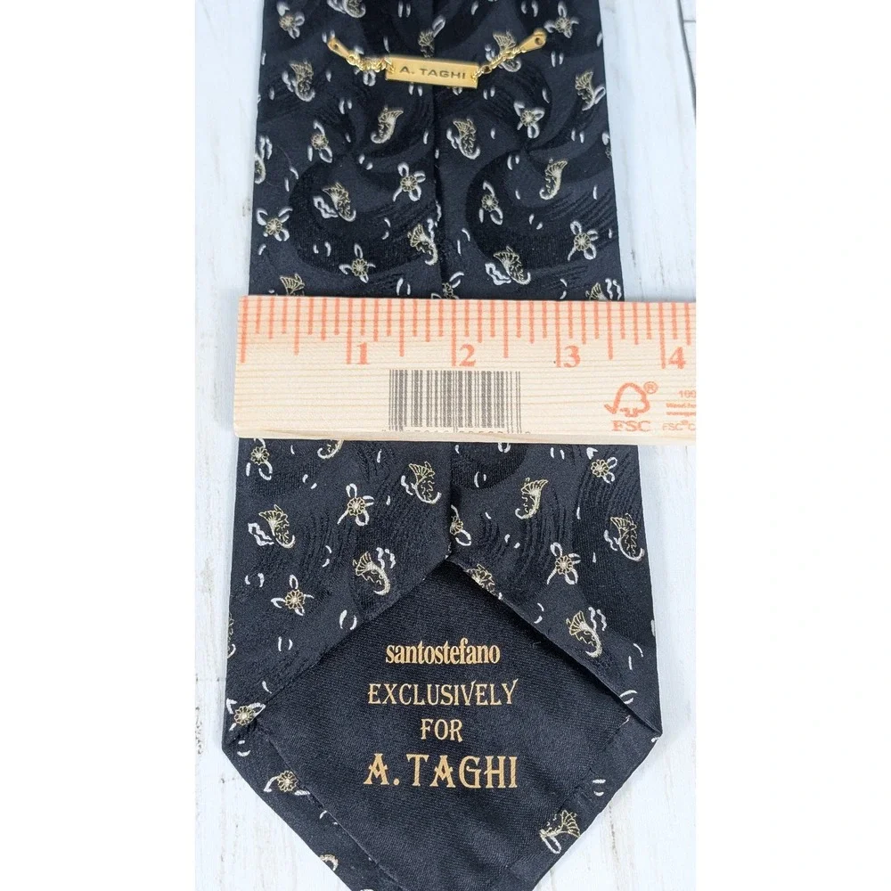 A Taghi Santostefano Men's Necktie Black Floral 100% Silk Italy‎